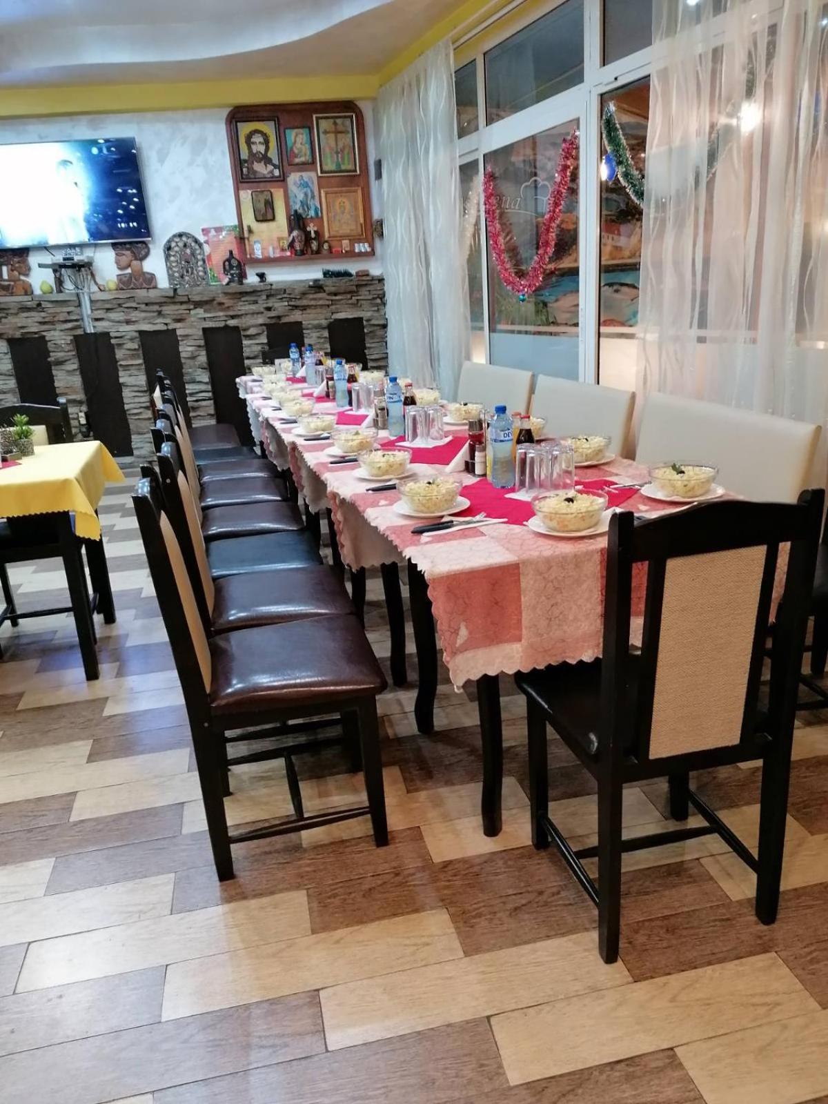 Family Hotel Four Seasons Tsarevo Ngoại thất bức ảnh